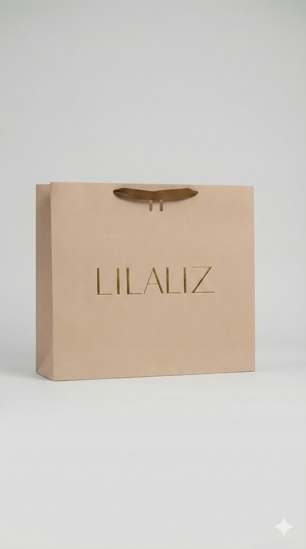 Sacola personalizada premium com hot stamping dourado e alça de gorgurão
